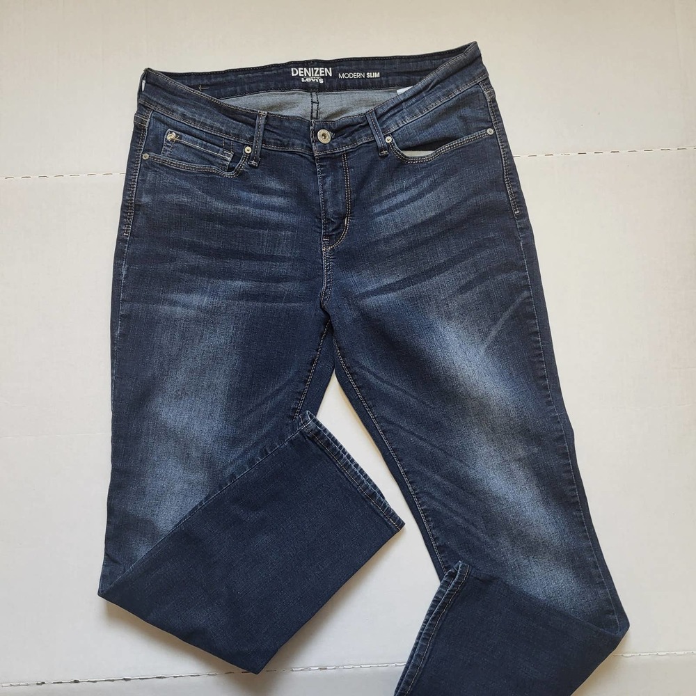 Denizen From Levi's Modern Slim Women's 12S Short Mid-Rise Jeans